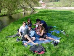 Click to see big picture (1024x768 pixels; 230 KB)