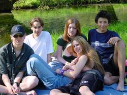 Click to see big picture (1024x768 pixels; 150 KB)