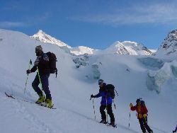 1745.jpg (48716 bytes)