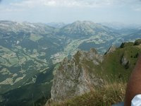 Click to see big picture (667x500 pixels; 84 KB)