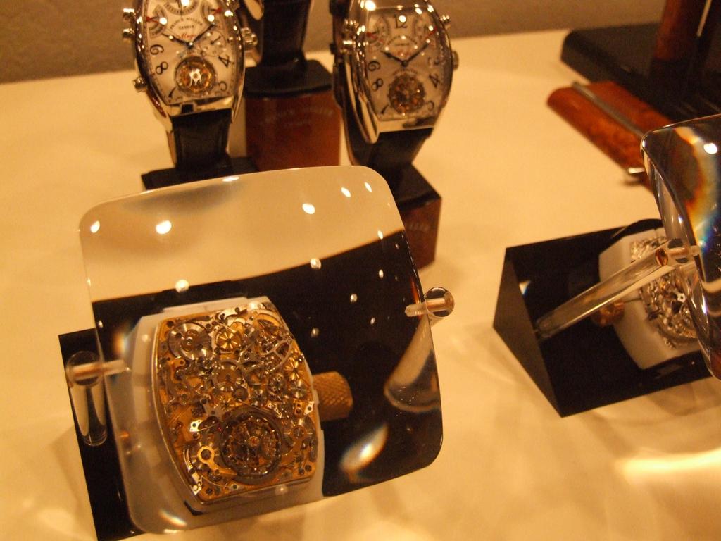 Clic pour voir l'image suivante