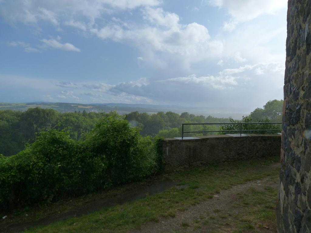 Cliqeu pour voir l'image suivante