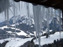 Click to see big picture (1024x768 pixels; 136 KB)