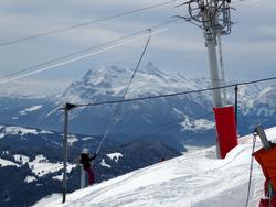 Click to see big picture (1024x768 pixels; 98 KB)