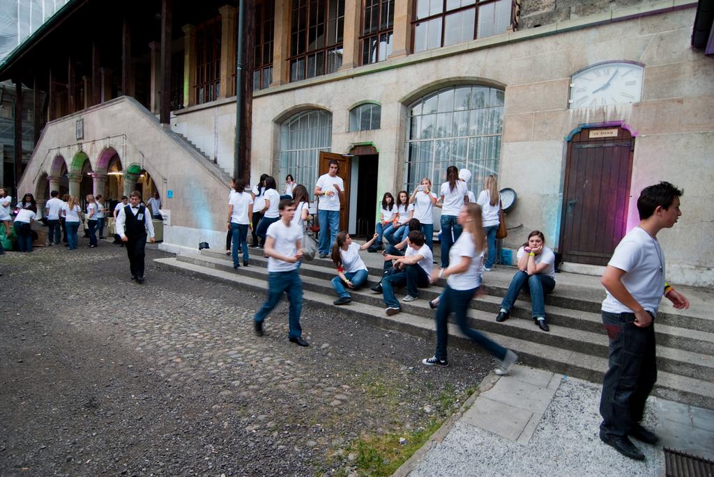 Pour l'image suivante